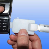 Преходник от microSD към USB