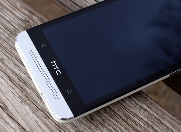 Предното лого на HTC One може да работи и като бутон
