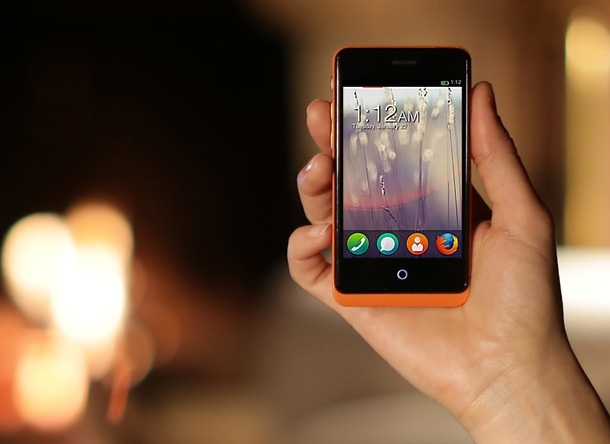 Започват продажбите на първите телефони с Firefox OS