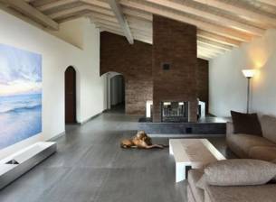 Sony показа впечатляващ ултракъсофокусен 4K проектор