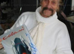 Универсално мобилно зарядно с премиера на CeBIT