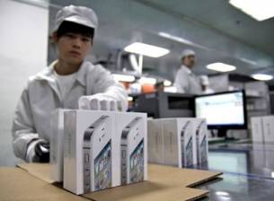 Apple върнали 8 милиона дефектни iPhone-а на Foxconn?