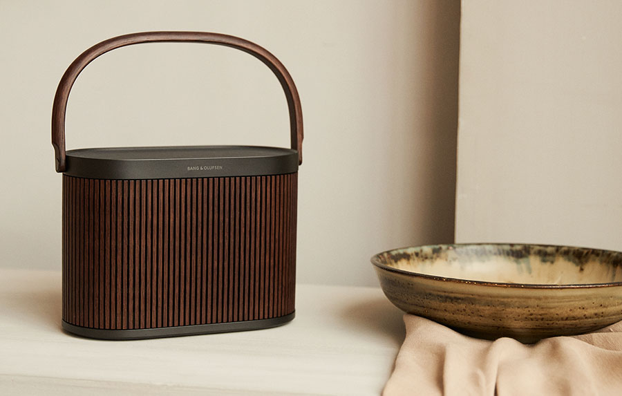 Bang & Olufsen Beosound A5 предлага ретро дизайн и мощен звук