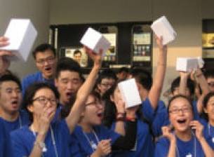 100 000 броя от iPhone 4 продадени в Китай за четири дни