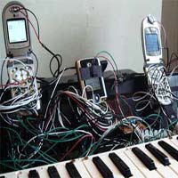 Пиано от мобилни телефони