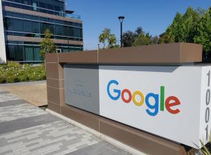 Шефът на Google загатна за големи новости с изкуствен интелект през 2025