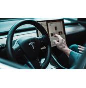 Tesla вече набира персонал за представителството в България