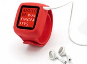 Още един калъф превръща iPod nano в часовник