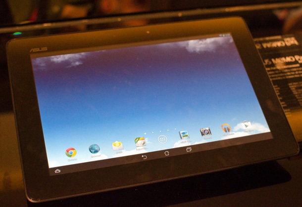 Asus MeMo Pad FHD 10 комбинира процесор Intel Atom с 1920 x 1200 дисплей