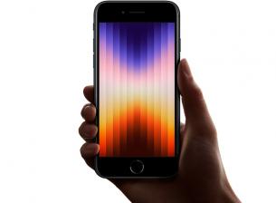 Вече можете да поръчате iPhone SE (2022) при операторите