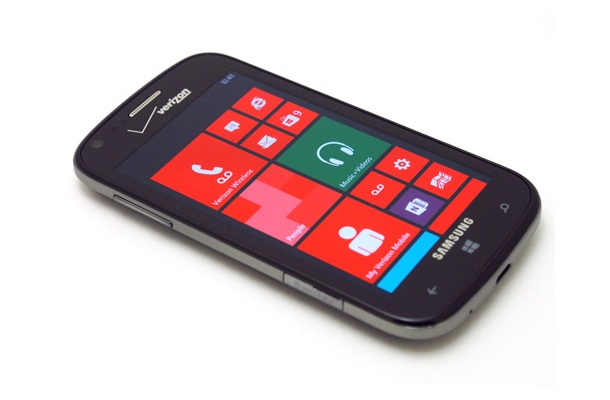 Samsung работи върху устройство с Windows Phone и full HD дисплей