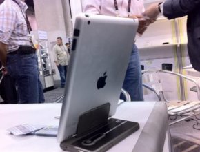 iPad 2 ще има слот за SD карта?
