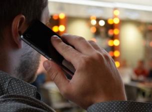 КЗП забрани на операторите да повишават таксите на договорите