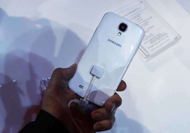 Samsung публикува изходния код на ядрото на Galaxy S4