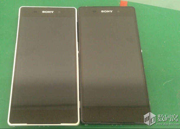 Нови снимки на Sony D6503 Sirius в бяло и черно