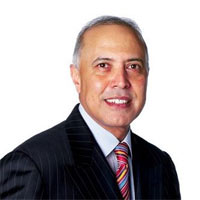 Арун Сарин слиза от върха на Vodafone