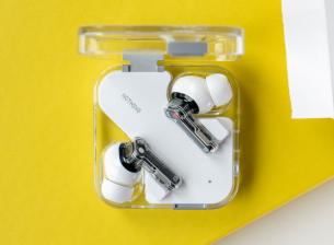 Новите слушалки Nothing Ear са много удобни и звучат чудесно