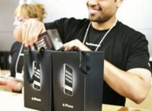 iPhone с голям дял от печалбата на Apple