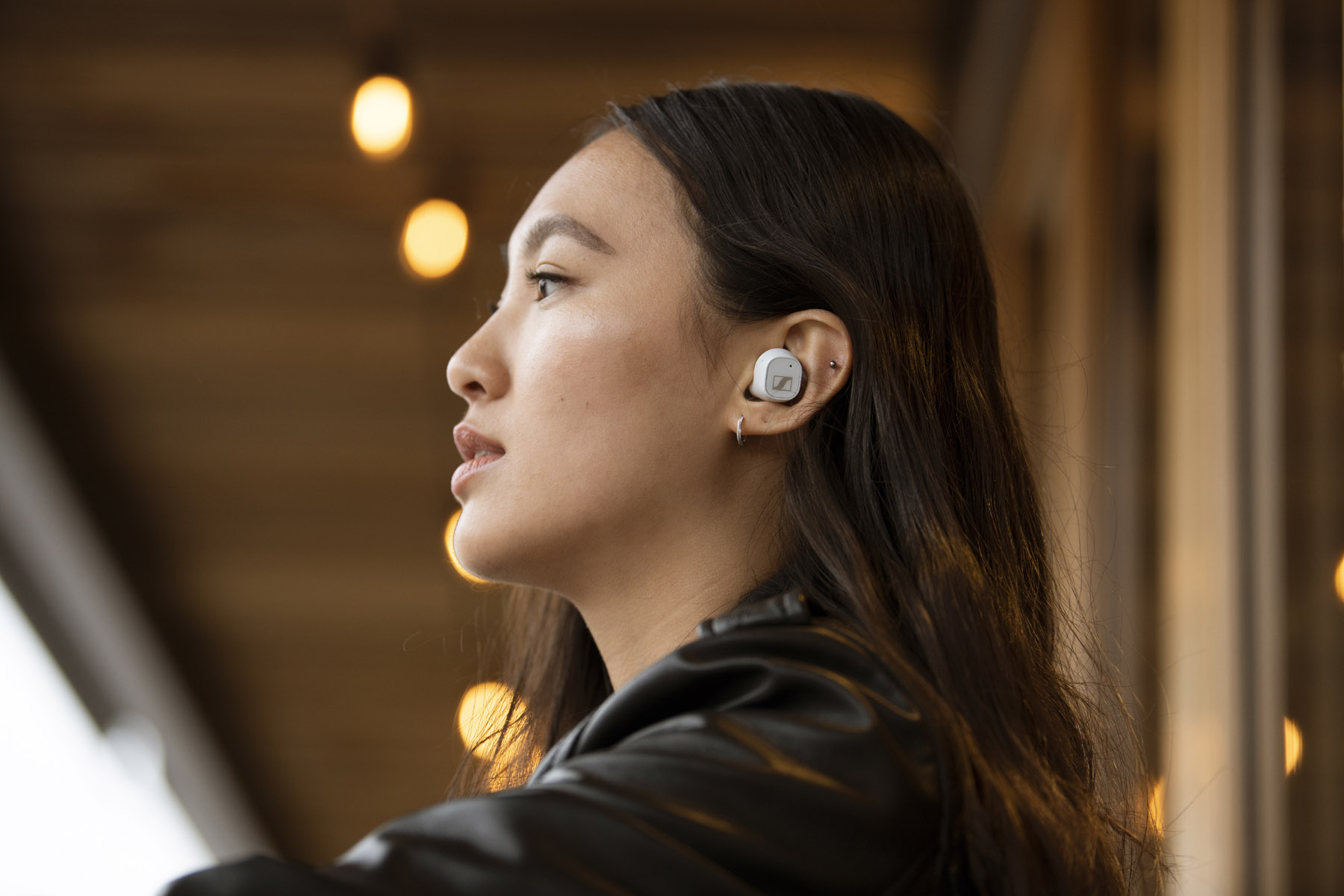 Новите безжични слушалки на Sennheiser са с ANC