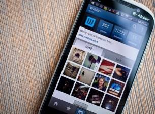 Facebook ще търси начин да печели от Instagram