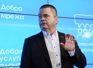 Майкъл Фоли поема бизнеса на Telenor в Бангладеш