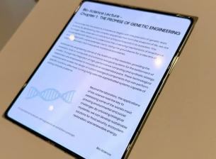 Samsung показа сгъваем дисплей без видими гънки