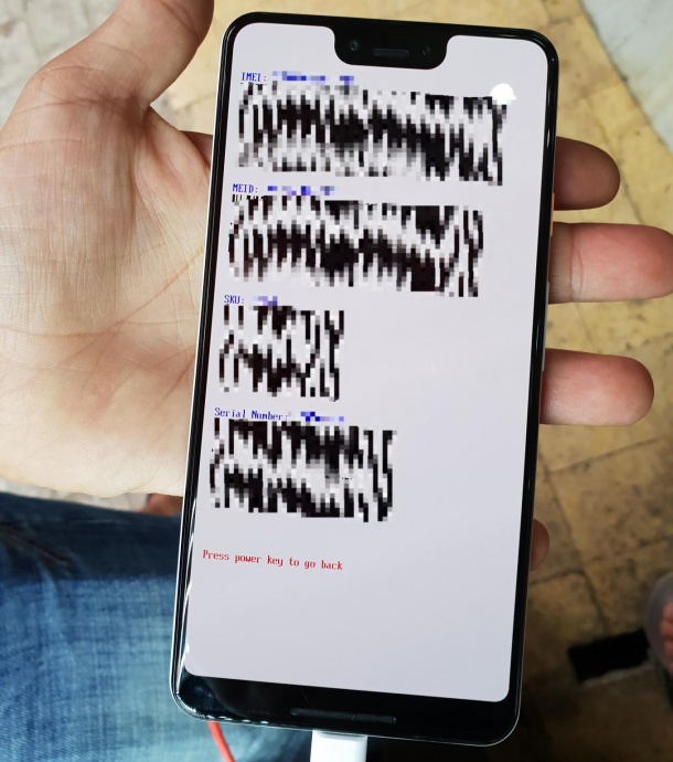 Снимки показват Google Pixel 3 XL в бяло