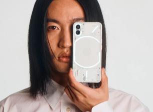 Nothing подобрява камерата на Phone (1) с нова актуализация