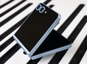 Apple и тази година няма да застраши Samsung при сгъваемите смартфони