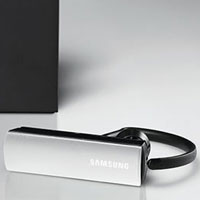 Samsung WEP420 с дизайн на Bang & Olufsen