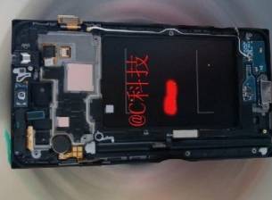 Снимки на прототип на Galaxy Note III