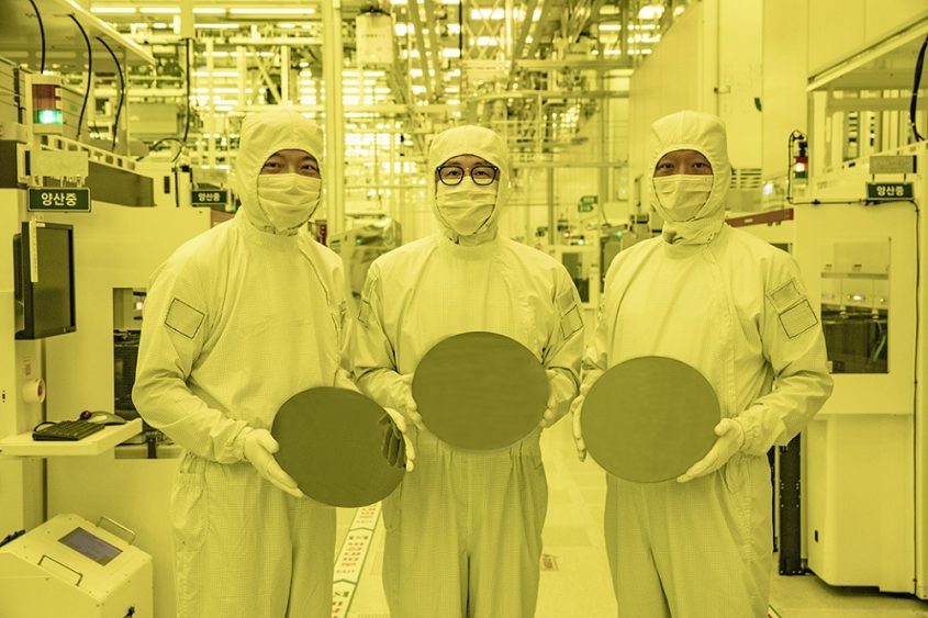 Samsung започна производството на 3nm чипове