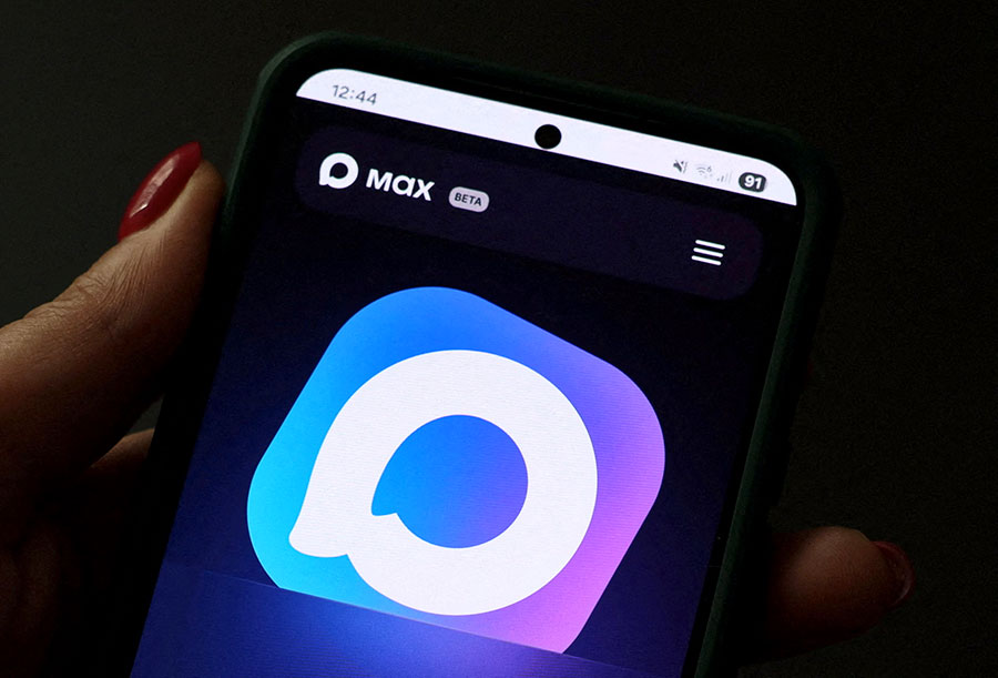 Русия нареди в новите телефони да се инсталира одобрено приложение за комуникация