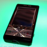 Още един телефон с две SIM карти