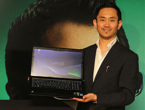 Sony представи в България първия лаптоп VAIO с 3D екран