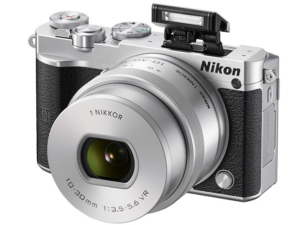 Фотоапаратът Nikon 1 J5 записва и 4К видео