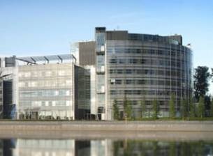 Nokia оптимизира стратегията си, ще съкрати 10 000 до края на 2013 г.