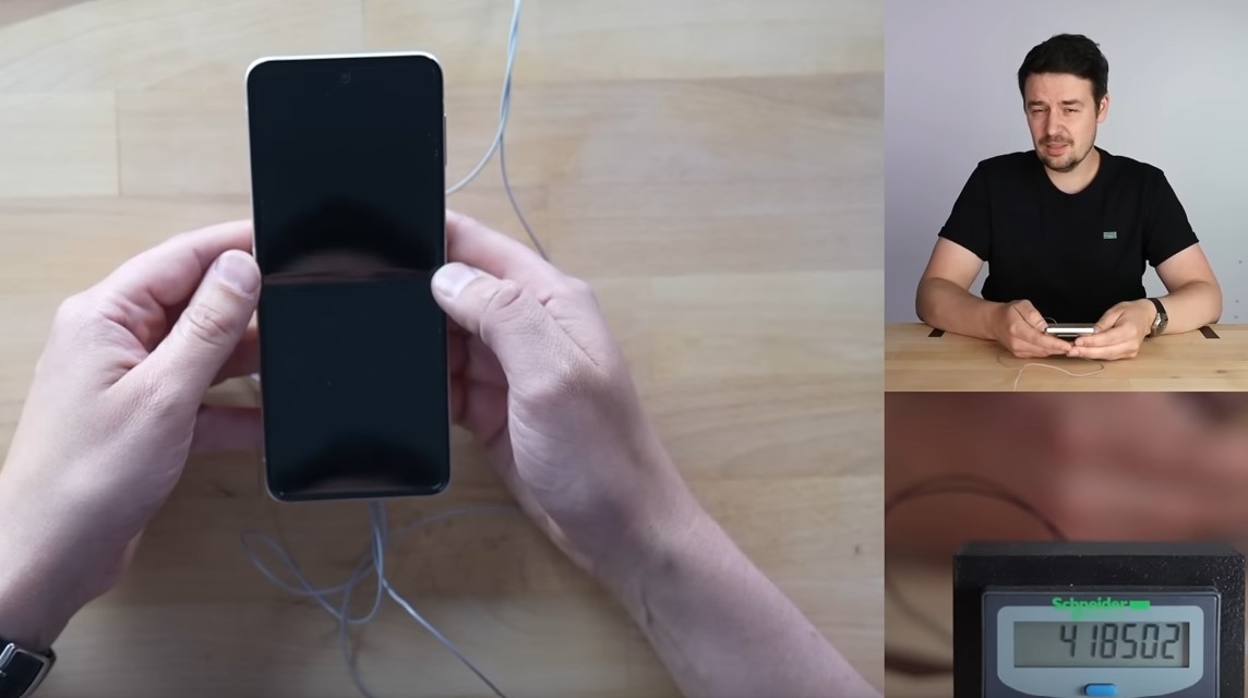 Samsung Galaxy Z Flip3 издържа до над 418 000 сгъвания