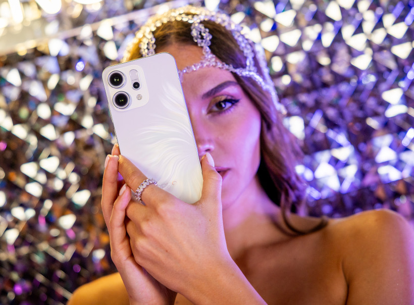 Серията Oppo Reno14 вече се продава в България с интересен дизайн и AI екстри