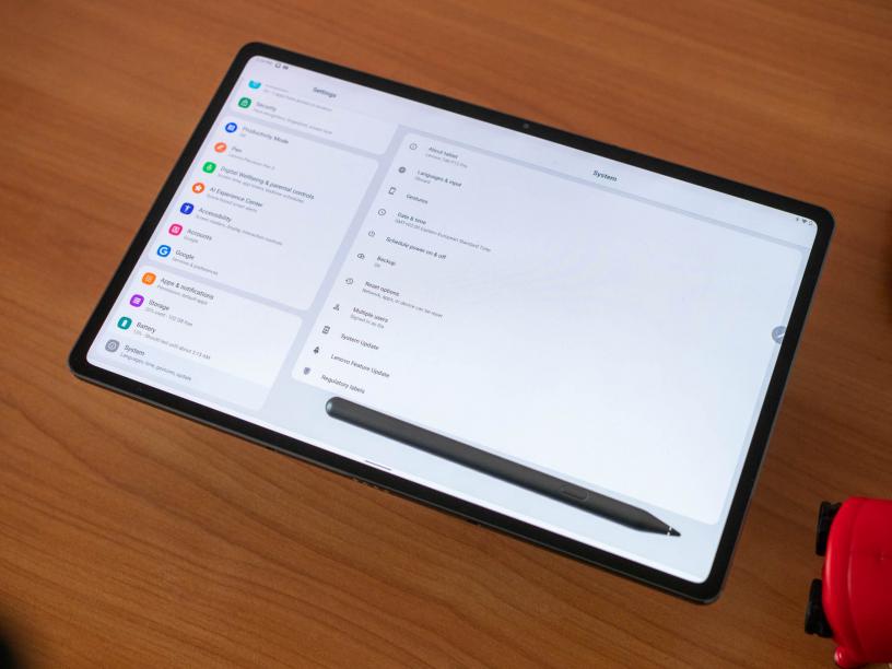 Очаквайте ревю на премиум таблета Lenovo Tab P12 Pro
