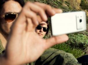 Пазарът на мобилни телефони с ръст 11% за тримесечието