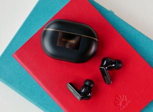 РЕВЮ: Huawei FreeBuds Pro 4 звучат завладяващо
