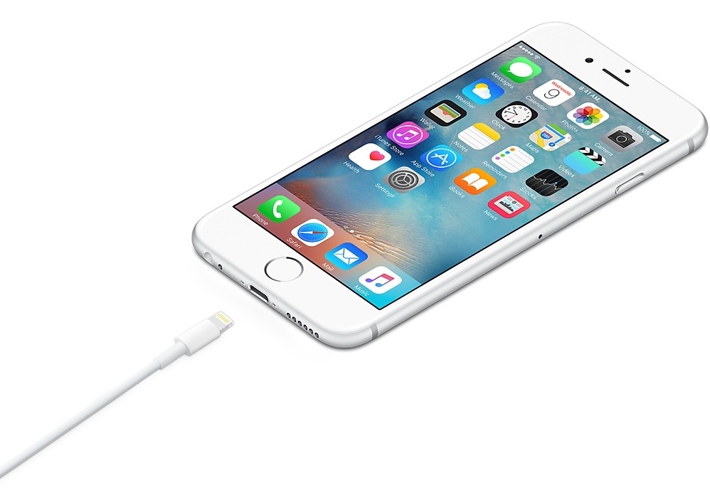 Apple пенсионира първия iPhone с Lightning порт