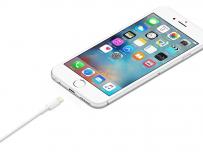 Apple пенсионира първия iPhone с Lightning порт