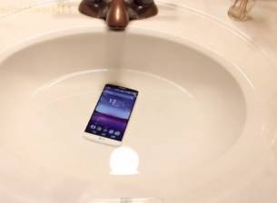 Видео показва, че LG G3 не се бои от вода