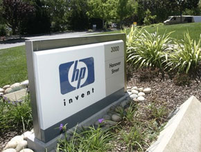 HP все още обмисля отделянето на компютърния си бизнес
