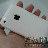 Нови снимки на 3G iPhone