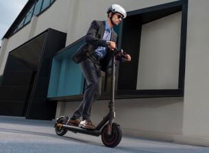 Парламентът гласува нови правила за ползване на ел. тротинетки
