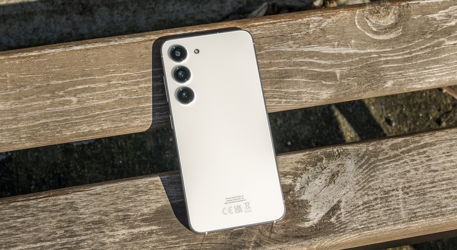 И тази популярна серия Galaxy S получава One UI 8