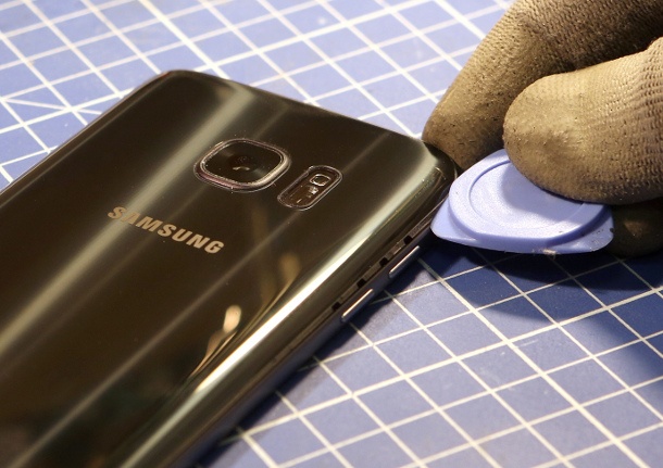 Руски хакери разглобиха Galaxy S7 и показват охлаждащата система